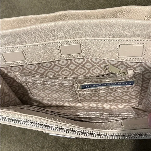 Brighton Crossbody Leather Organizer - Picture 6 of 11